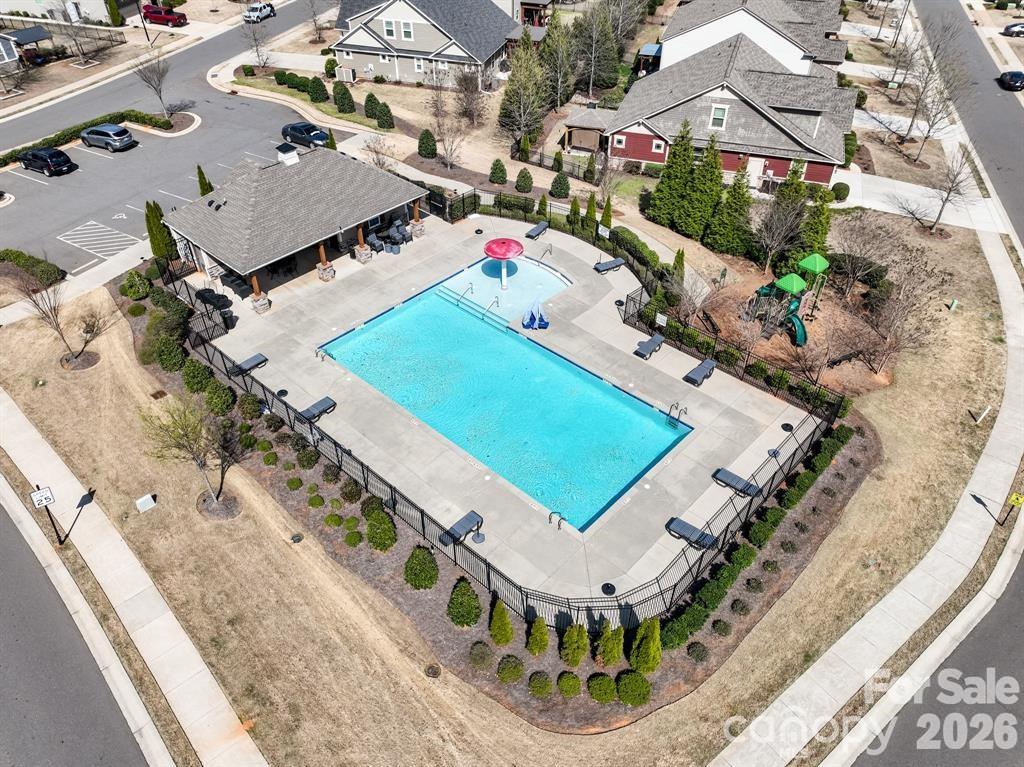 Lake Crest - Residential