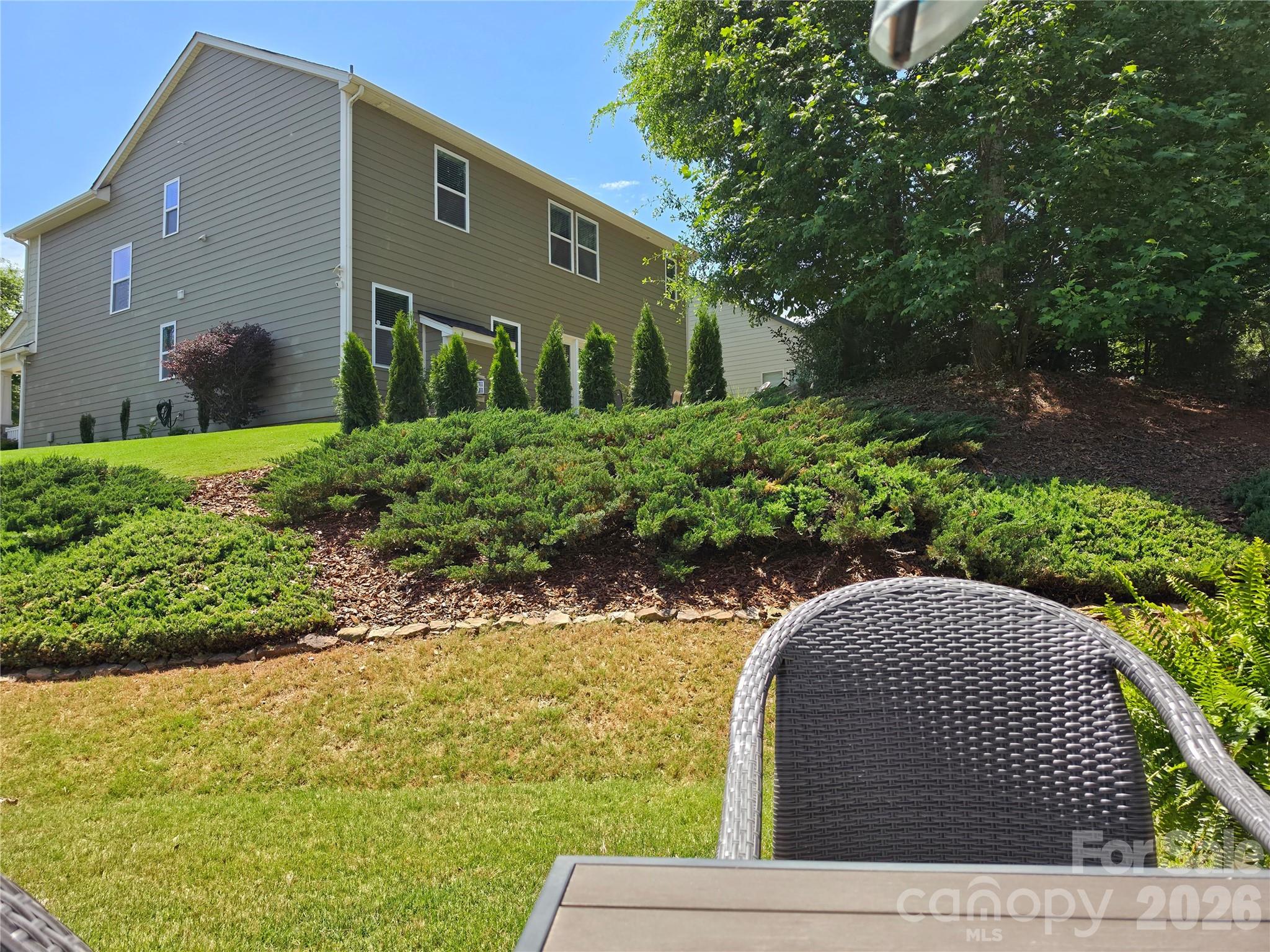 Lake Crest - Residential