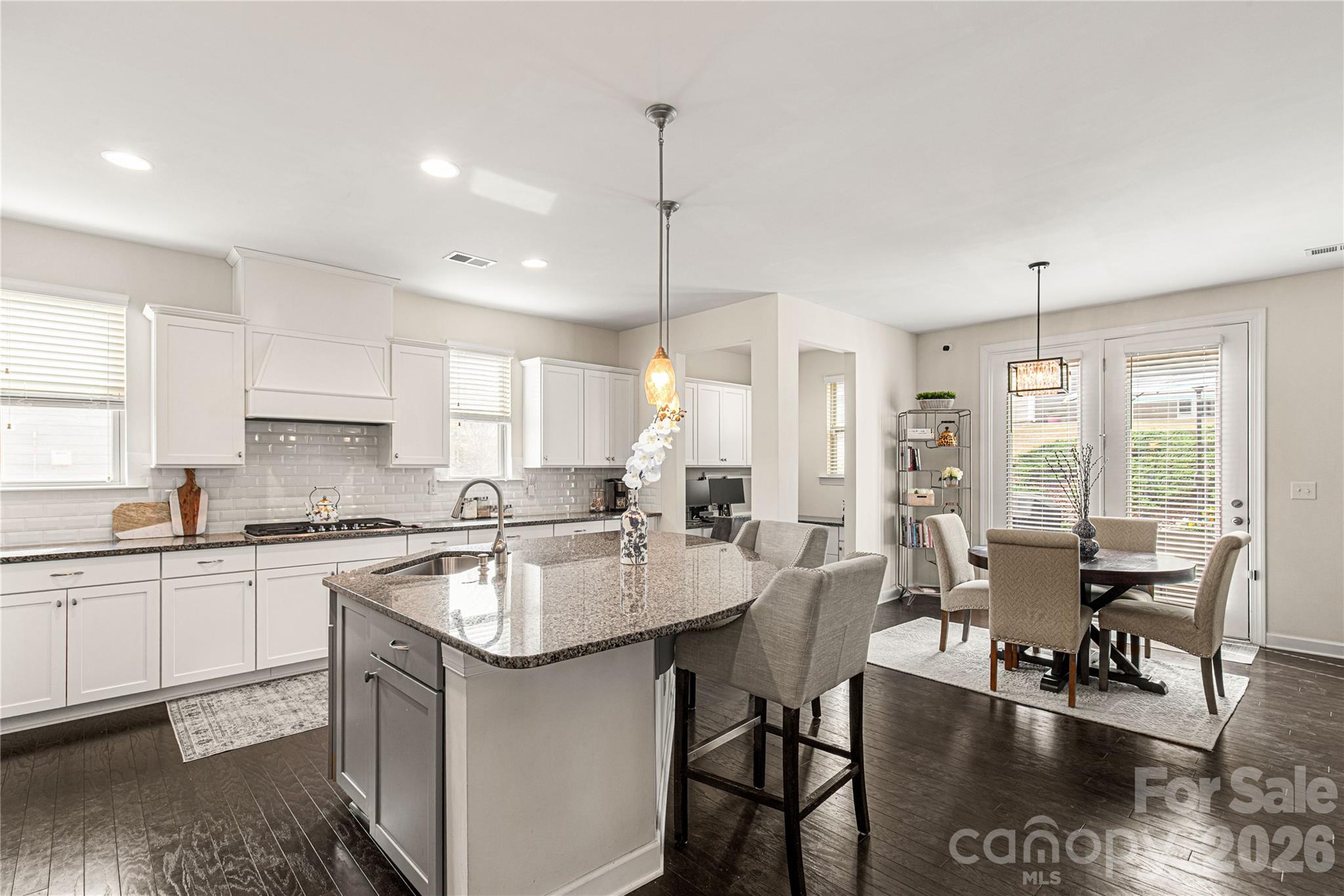 Lake Crest - Residential