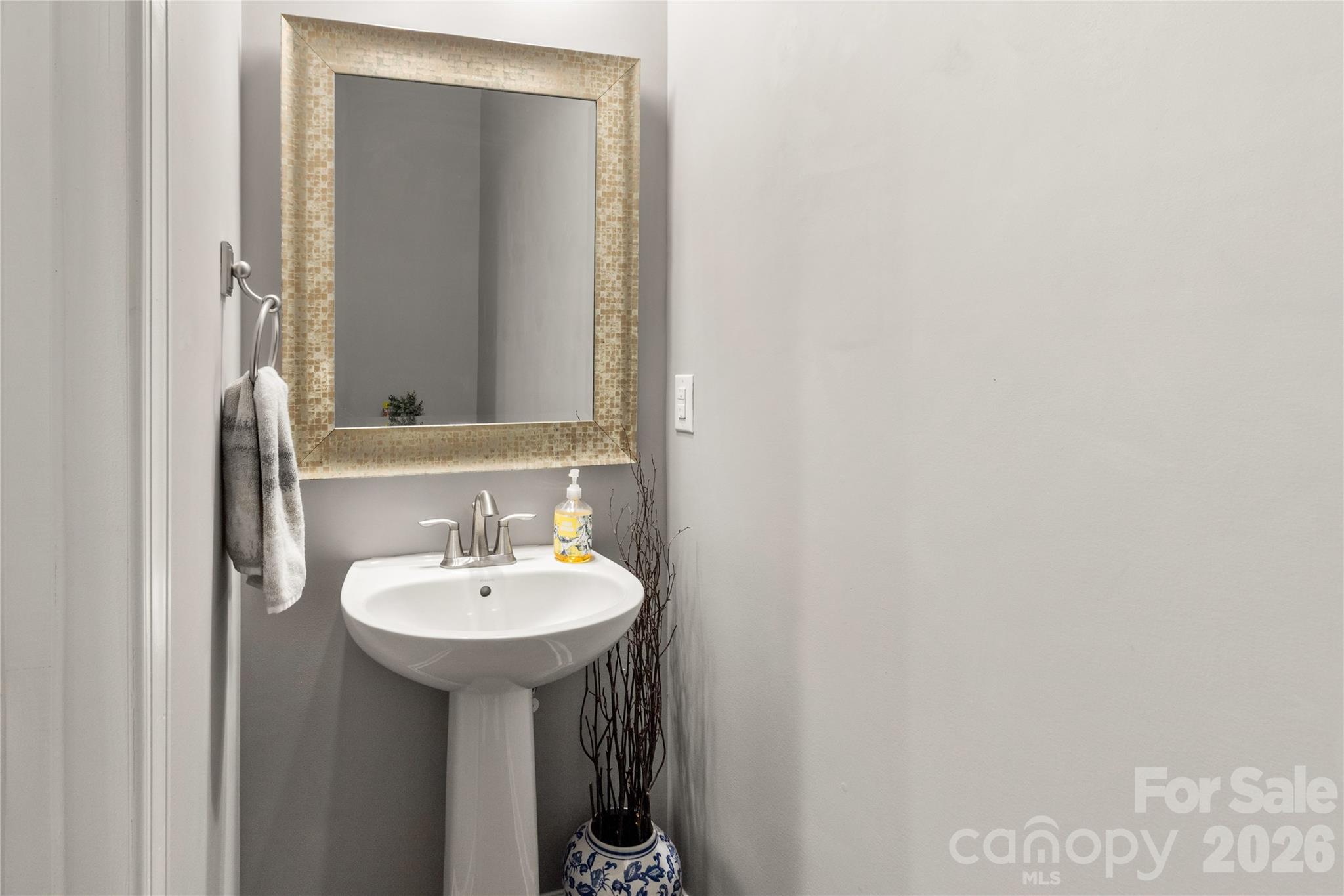 Lake Crest - Residential