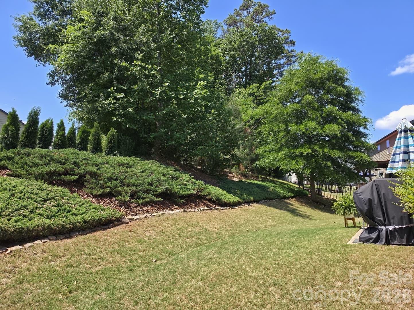 Lake Crest - Residential