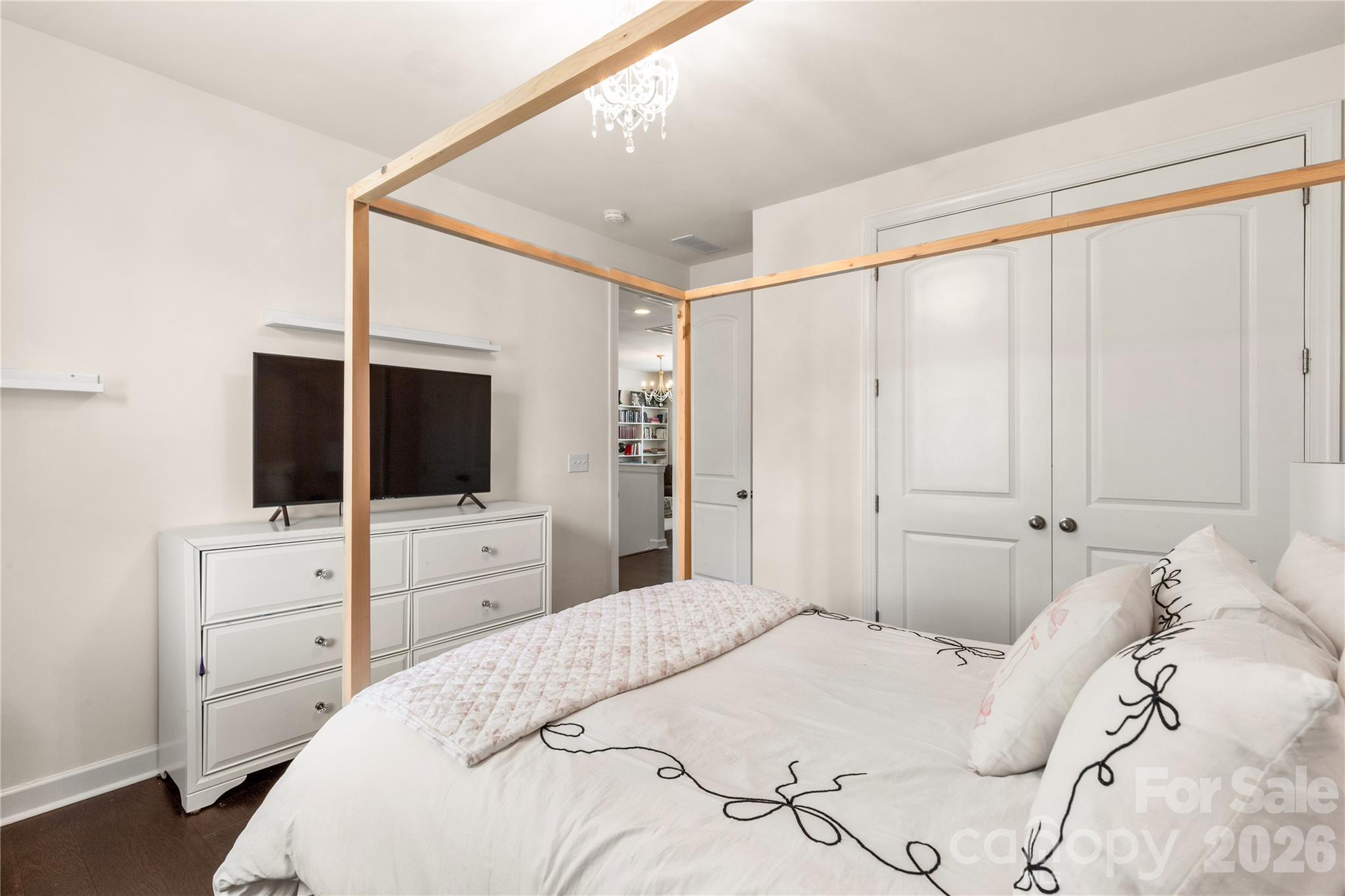 Lake Crest - Residential