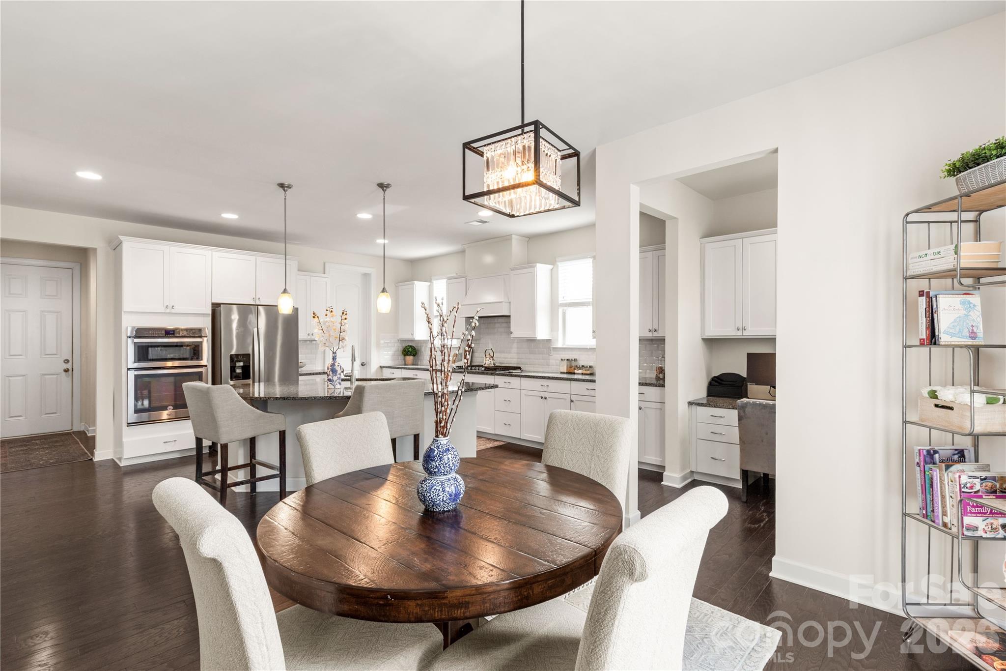 Lake Crest - Residential