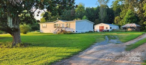 A home in Clover