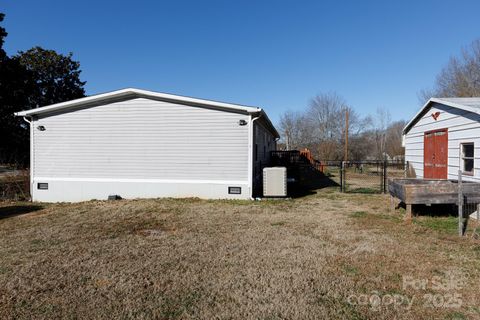 A home in Clover