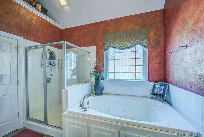 Erskine Woods - Residential