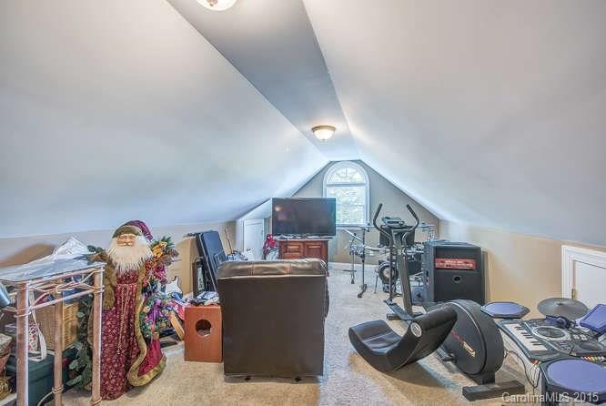 Erskine Woods - Residential