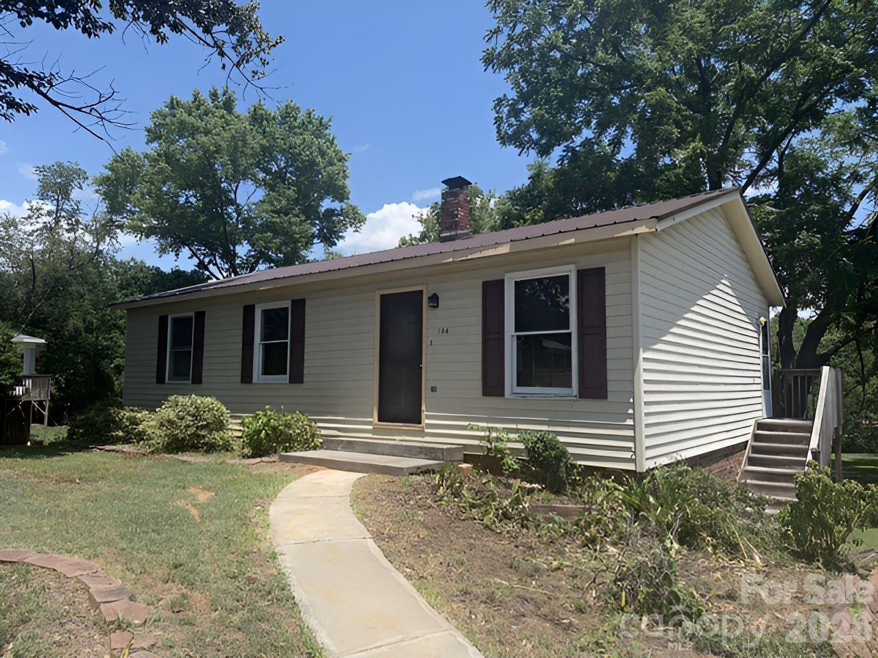 104 Whitley Road
