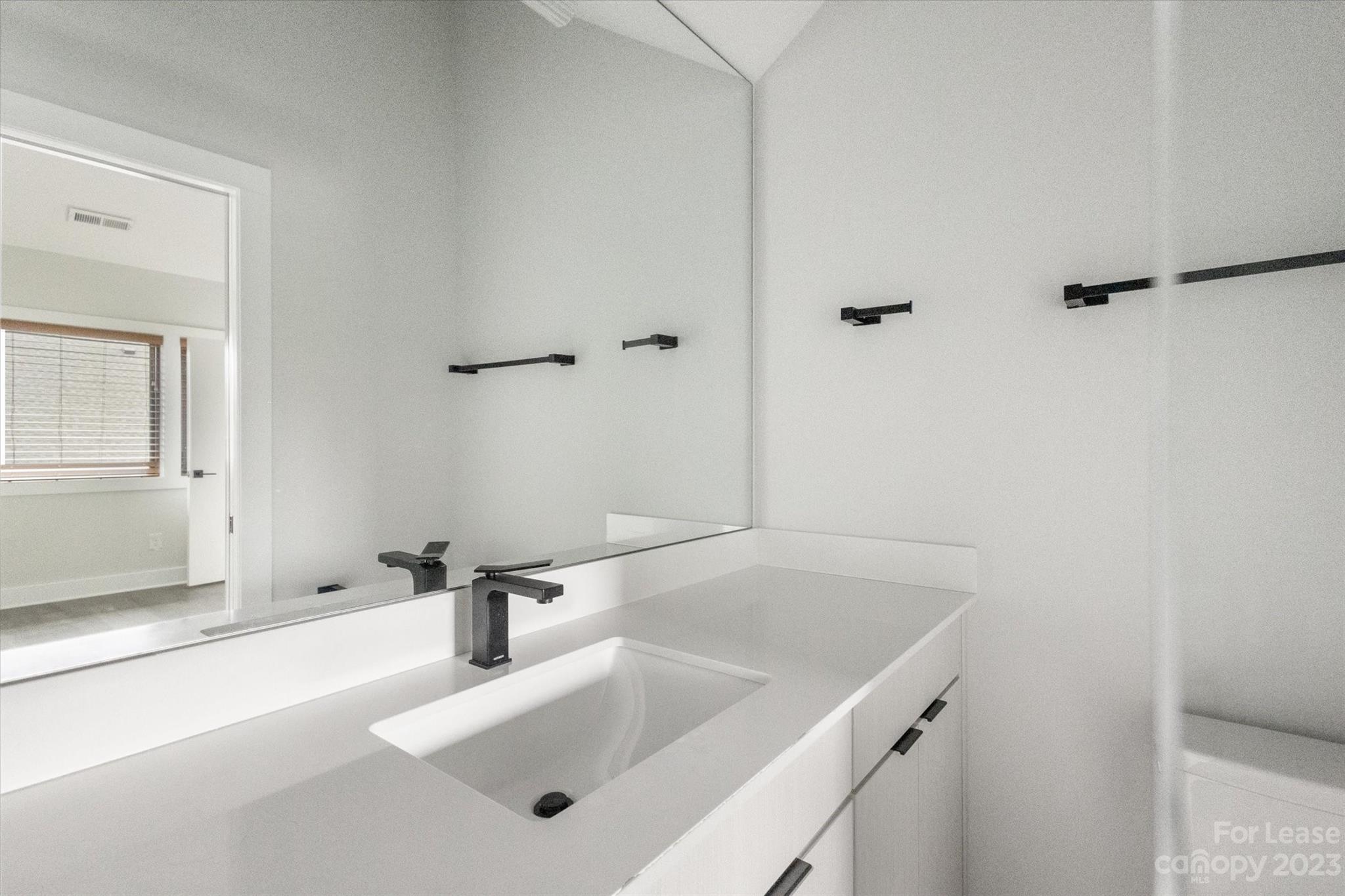 Altura Southend - Residential Lease