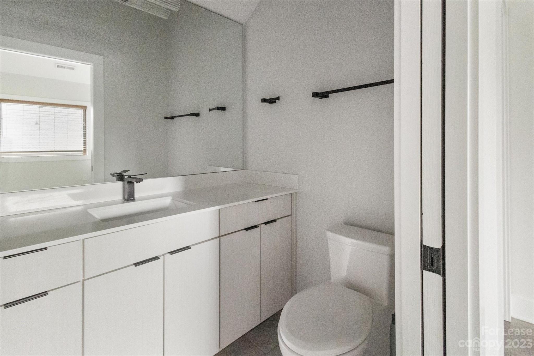 Altura Southend - Residential Lease