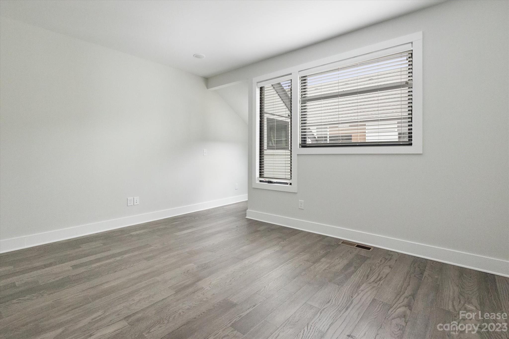 Altura Southend - Residential Lease