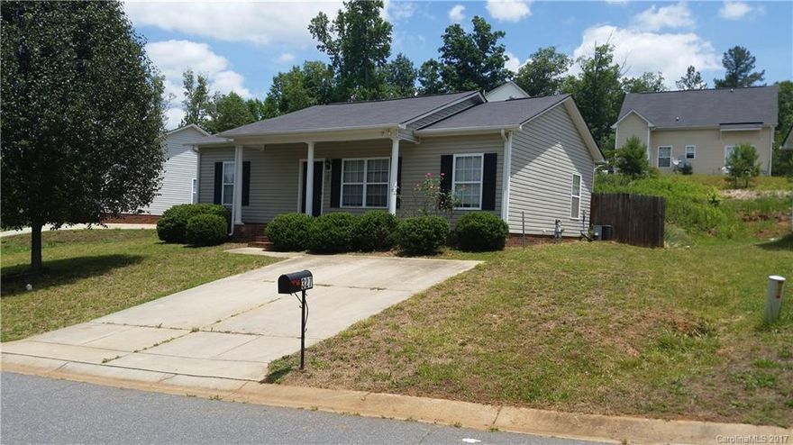 Recently updated home.  Home sits in a quiet subdivision towards the end of the Cul De Sac.  Perfect starter home that provides 3 bedrooms and 2 full baths.  Private fenced in backyard and patio with an attached storage room.  Owner has upgraded the water heater to a tankless electric water heater from gas. Within 20 minutes of shopping, restaurants and Concord speedway while still providing a home away from home, family atmosphere.