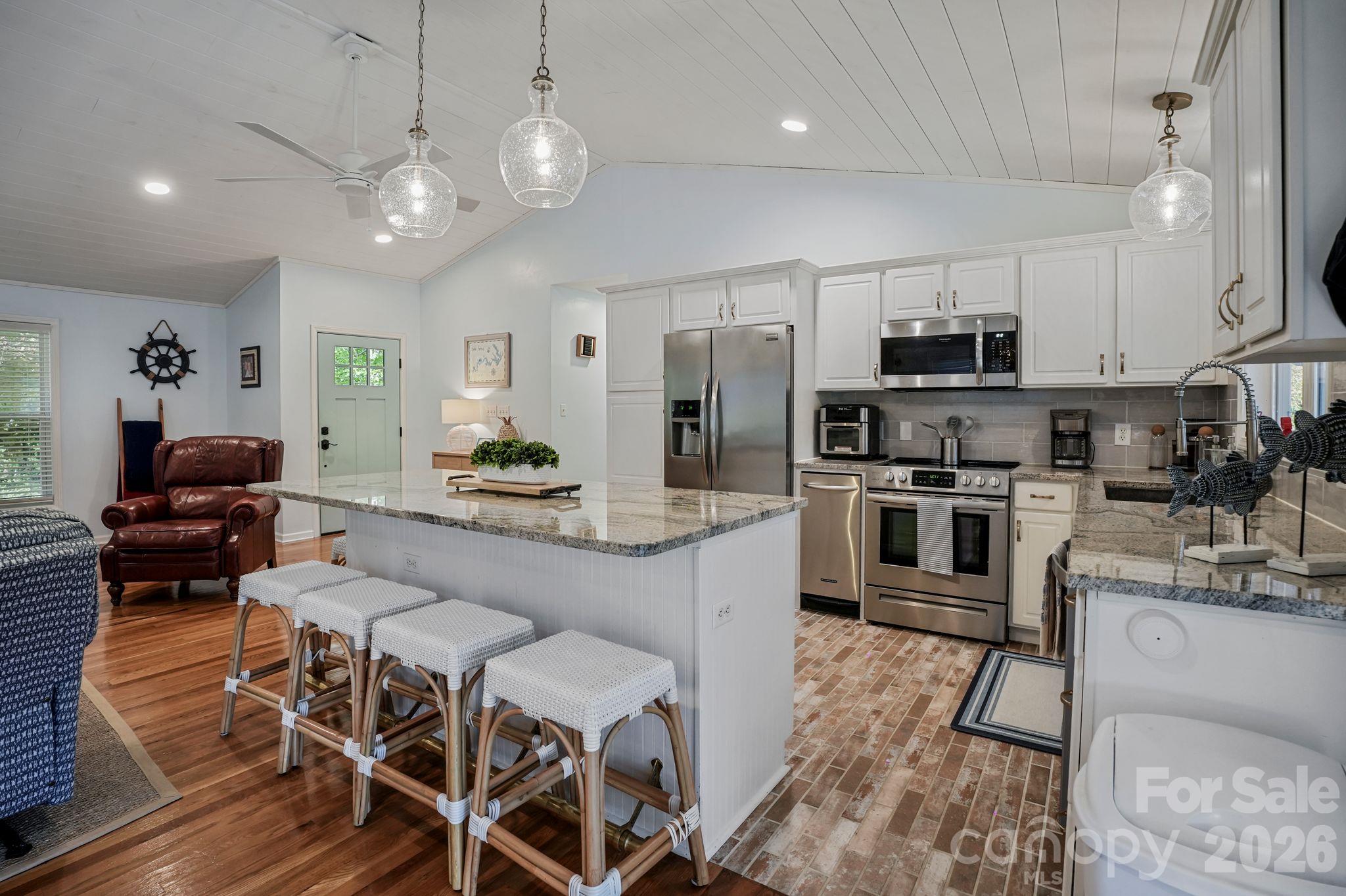 2250 Mallard Cove Drive