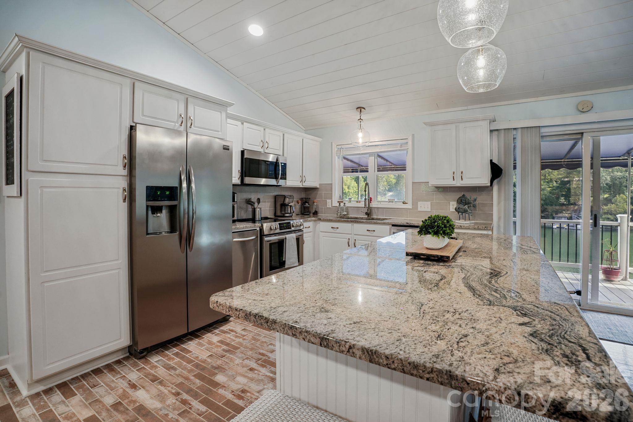 2250 Mallard Cove Drive