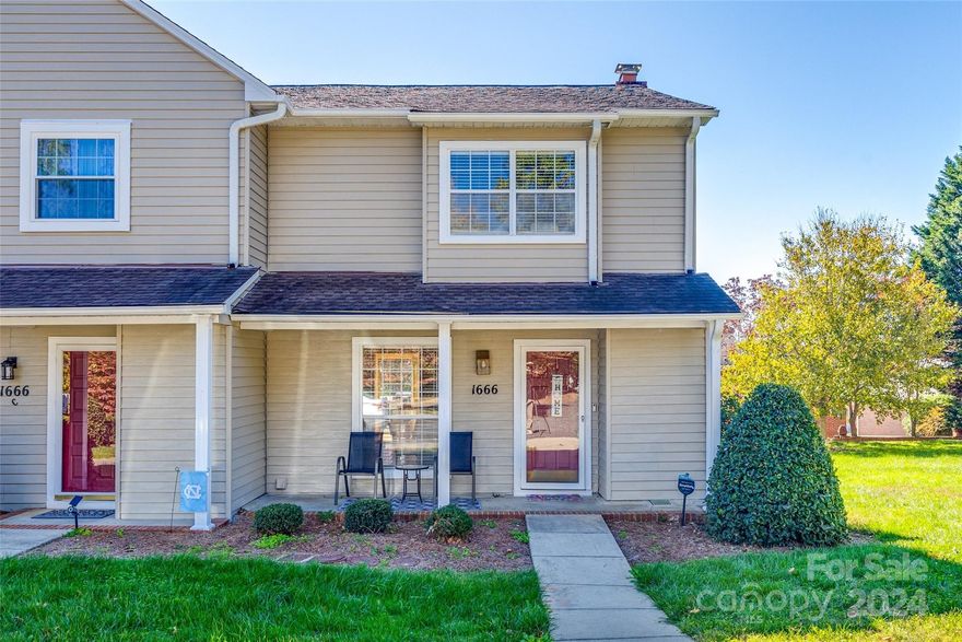 This beautifully maintained end-unit Condo on Robinwood road offers both comfort and convenience. Featuring two spacious bedrooms, each with its own private bath, this home is perfect for those seeking privacy and modern living. The bathrooms have been upgraded with elegant tile and granite countertops, adding a touch of luxury. Hardwood floors run throughout the main level, and the expansive family room, complete with a cozy fireplace, is ideal for relaxing or entertaining. Step outside to a lovely back deck, perfect for enjoying the serene backyard. A must-see, don't miss out!