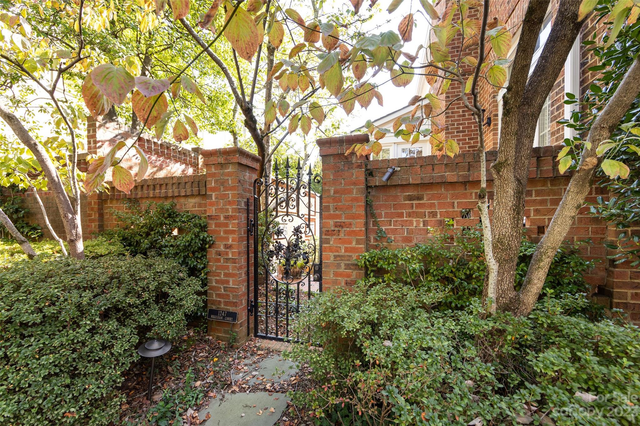 Myers Park - Residential