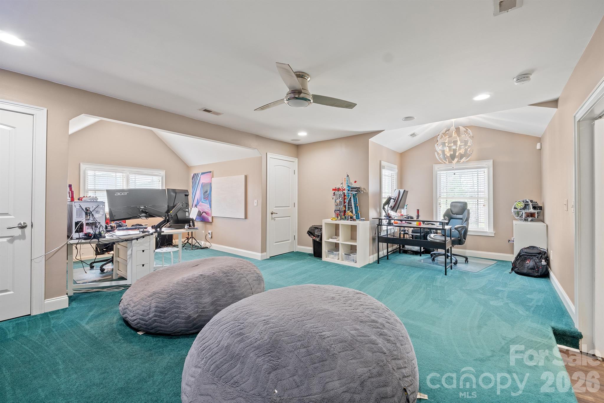 Holiday Harbor - Residential