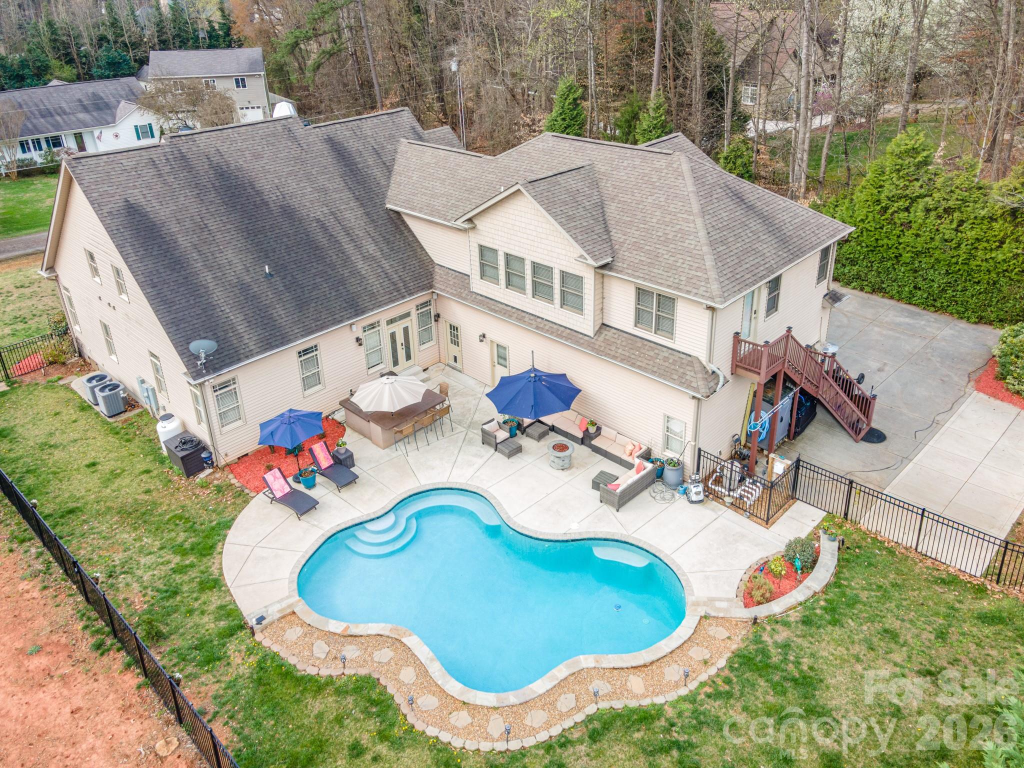 140 Pine Bluff Drive