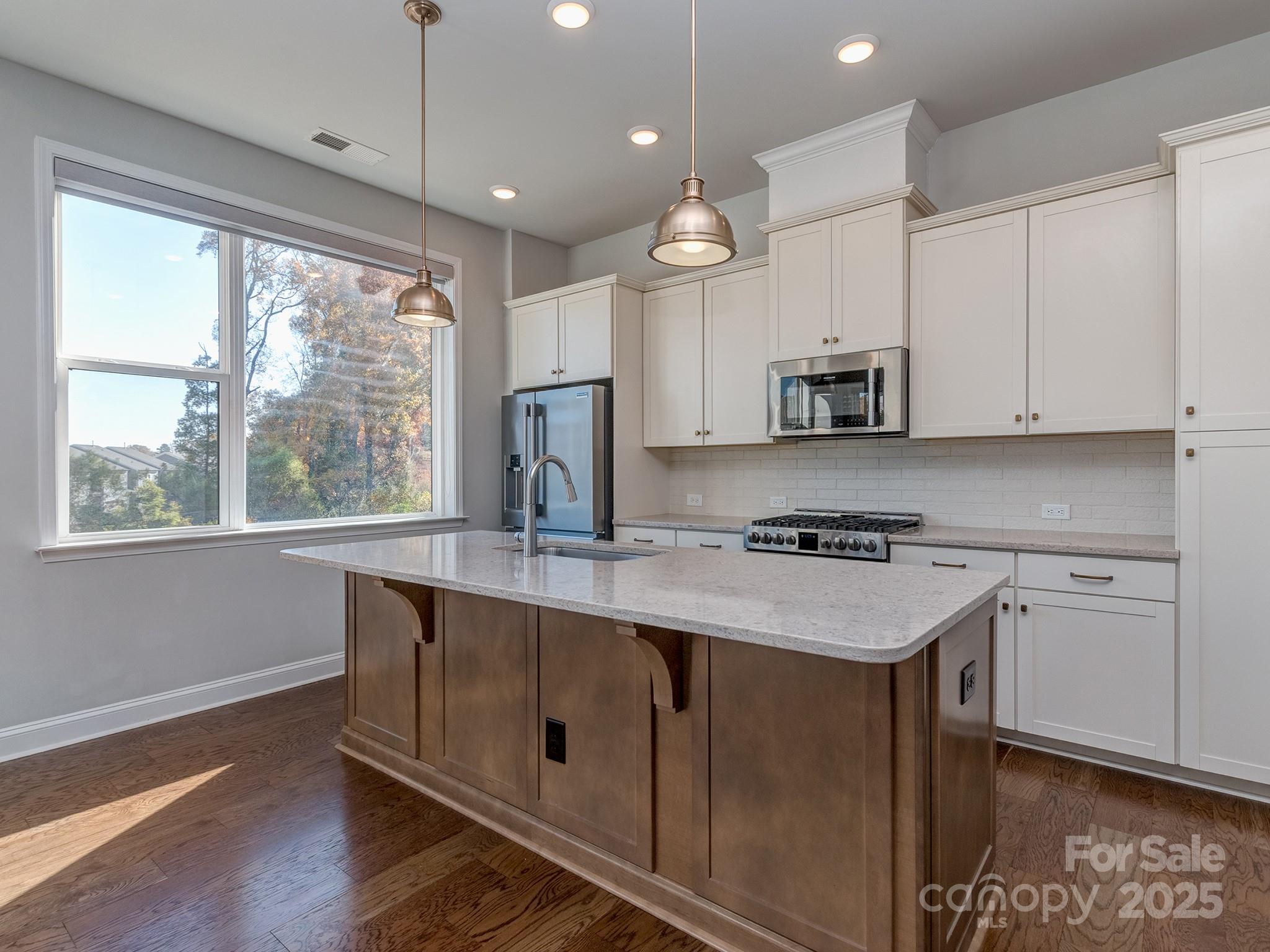 5862 Ardrey Kell Road