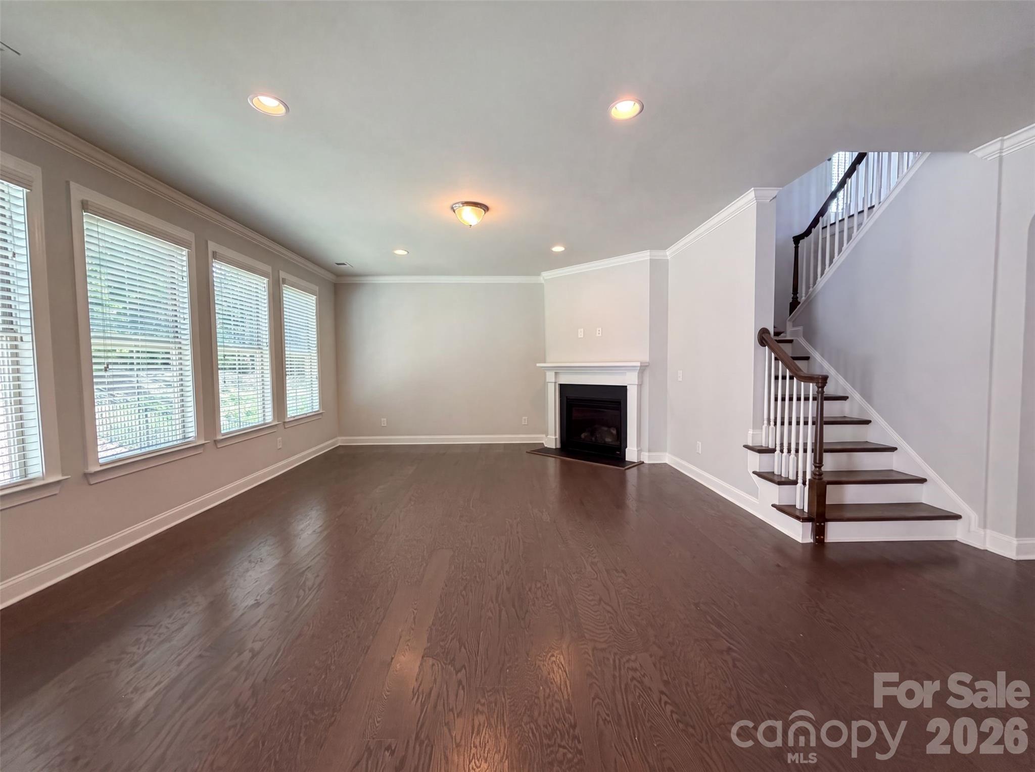 147 Monteray Oaks Circle