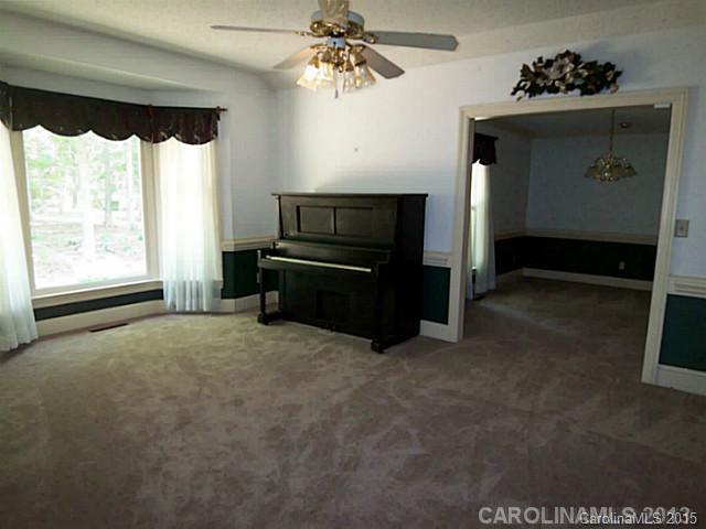 Lakeside - Residential Lease