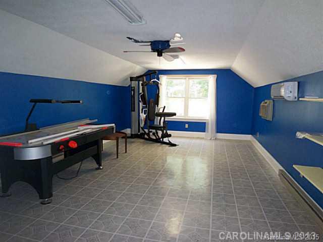 Lakeside - Residential Lease