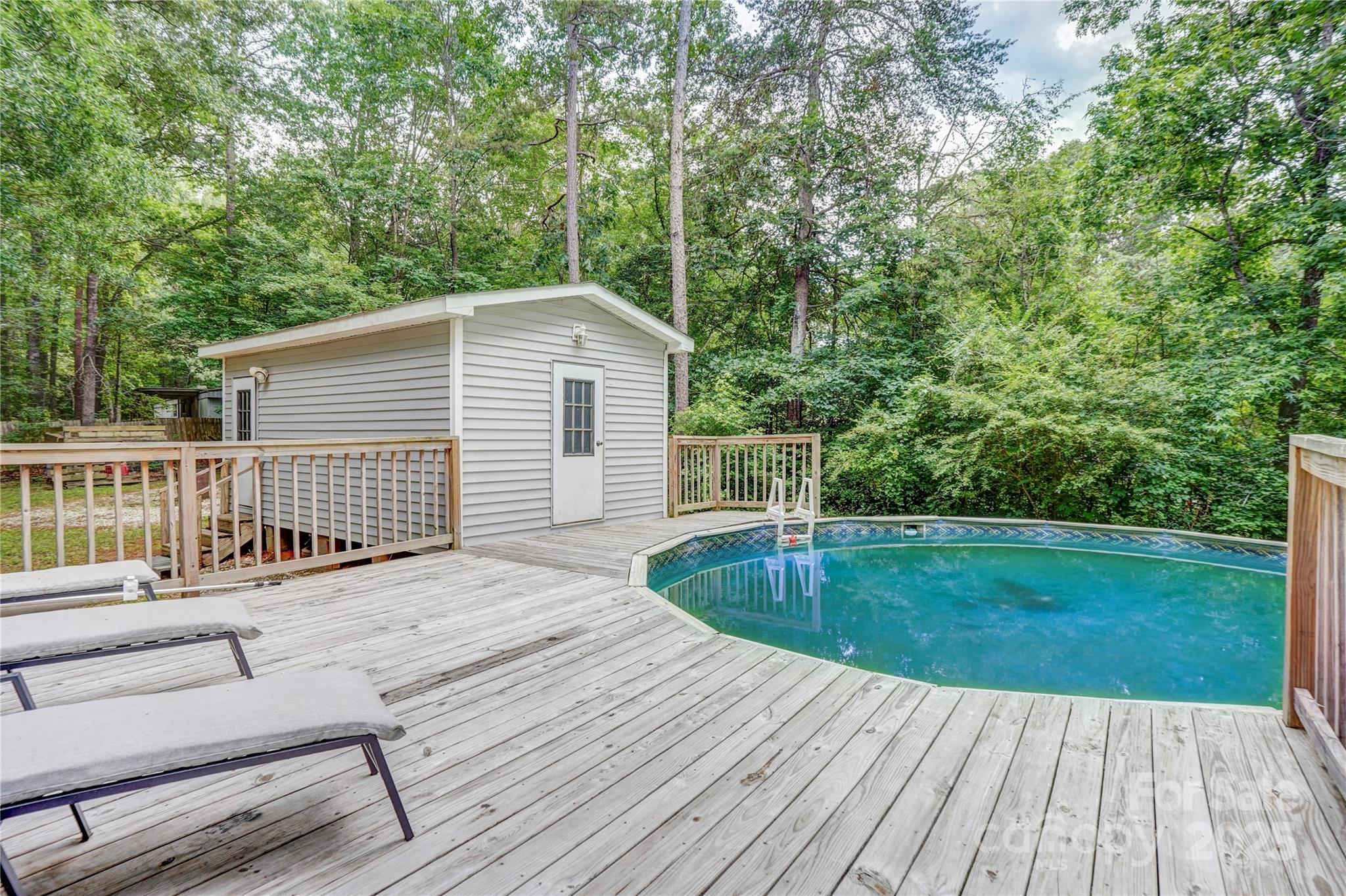 140 Sanford Lane
