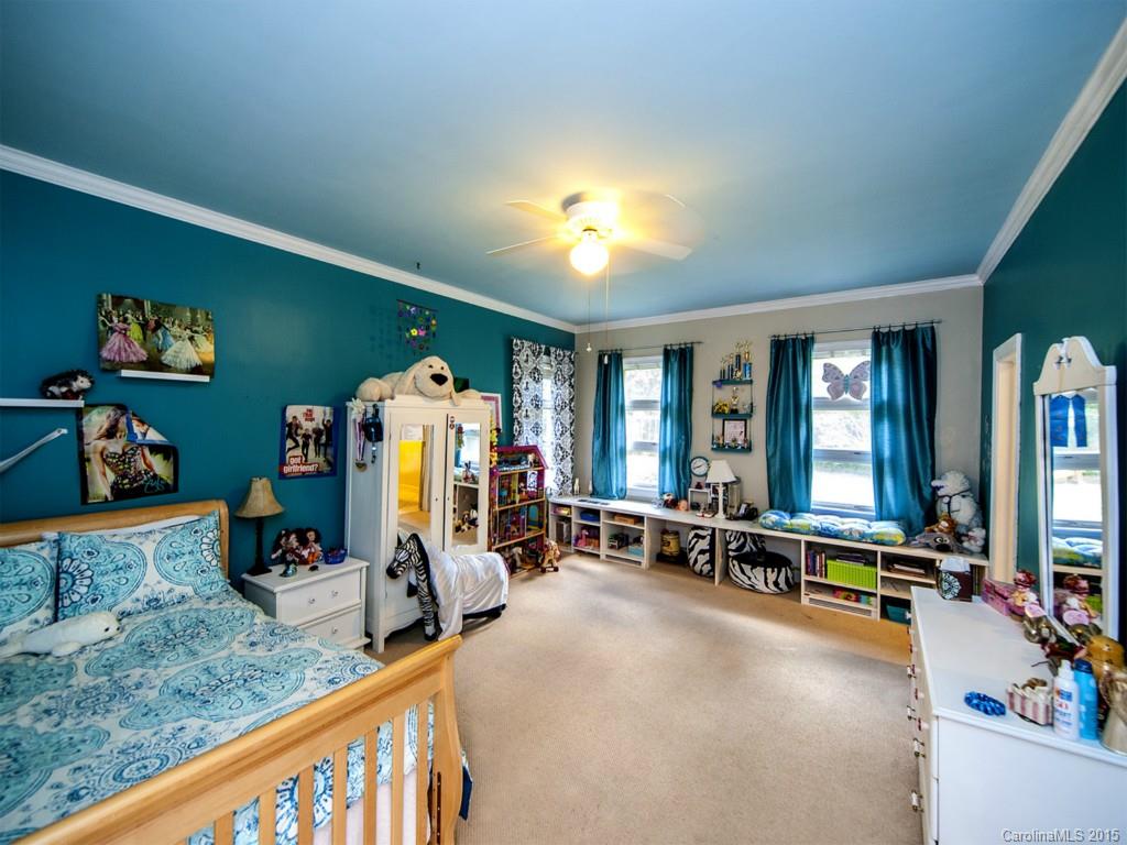 Country Club Estates - Residential