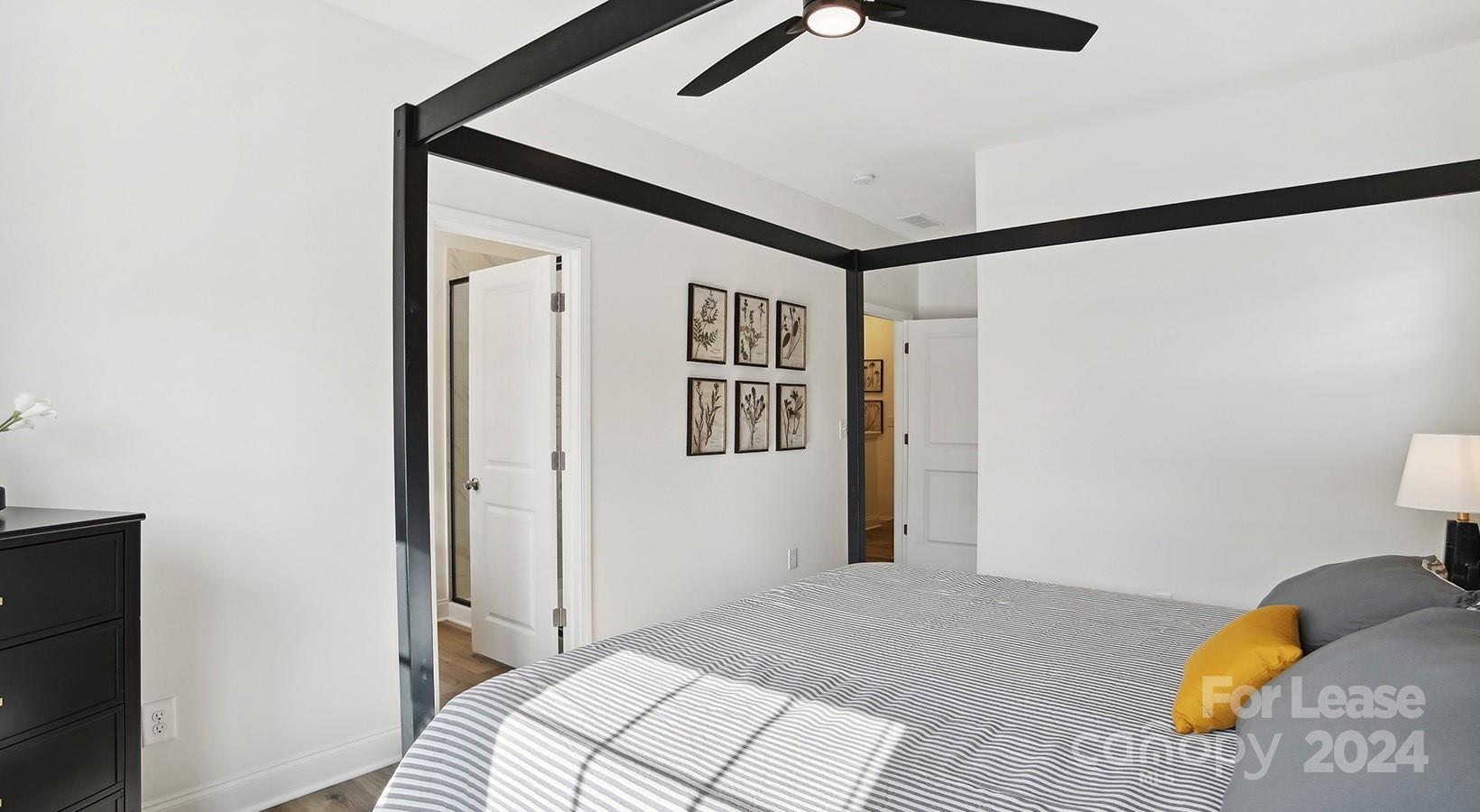 Charlotte, North Carolina 28216, United States, 4 Bedrooms Bedrooms, ,3 BathroomsBathrooms,Residential,Active,54167