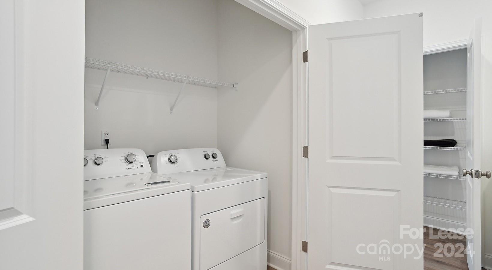 Charlotte, North Carolina 28216, United States, 4 Bedrooms Bedrooms, ,3 BathroomsBathrooms,Residential,Active,54167