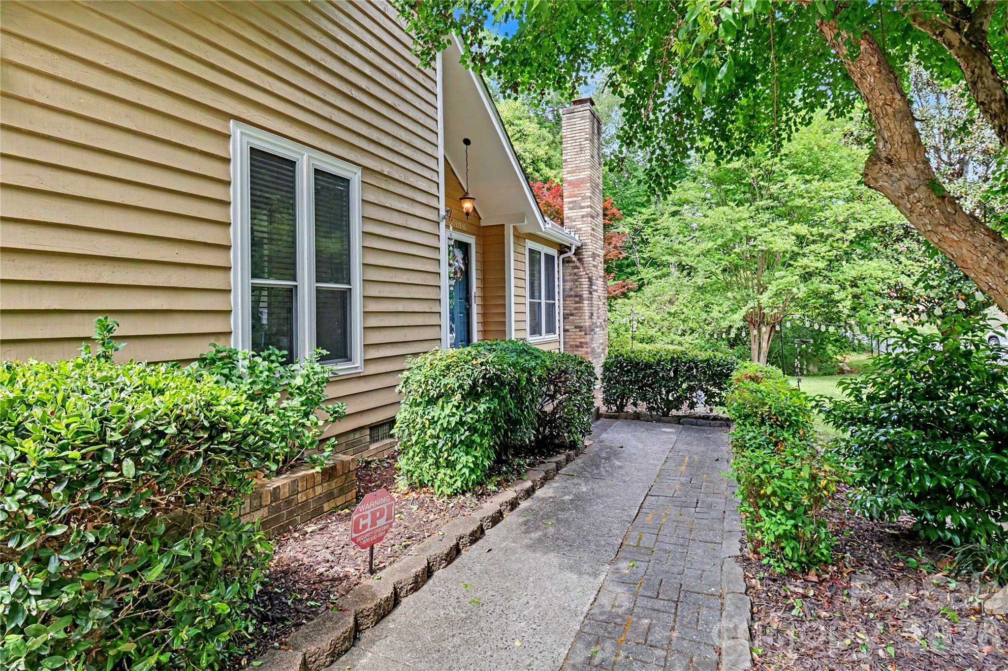 11516 Moonridge Drive