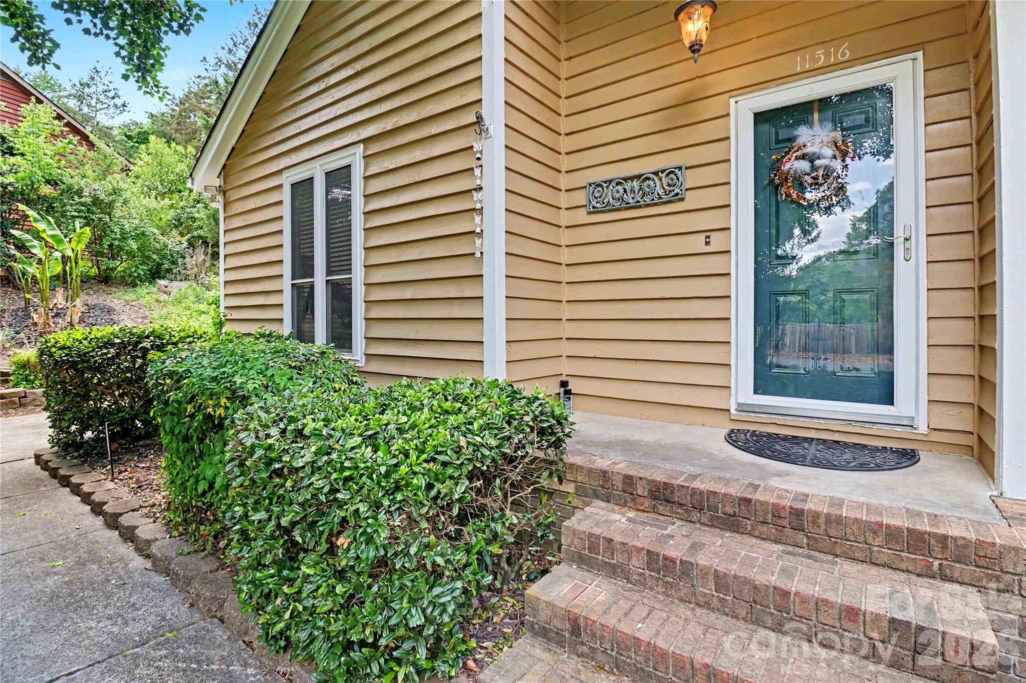 11516 Moonridge Drive