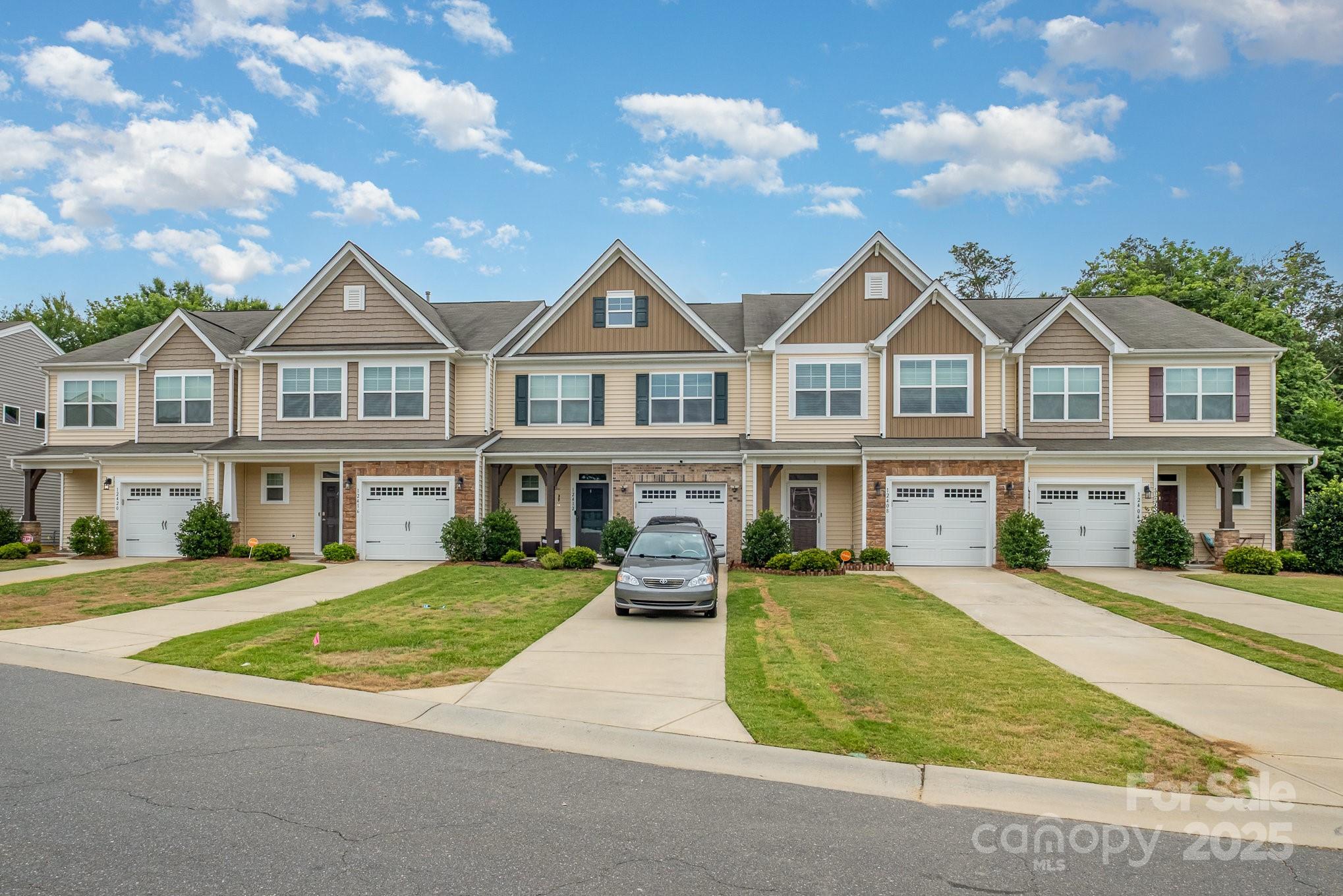12408 Savannah Cottage Drive