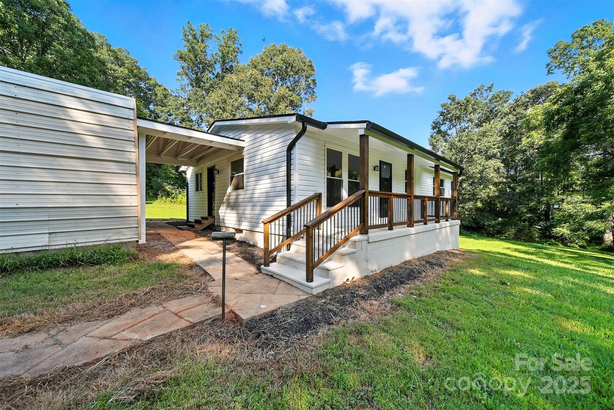 104 Glenn Oaks Drive