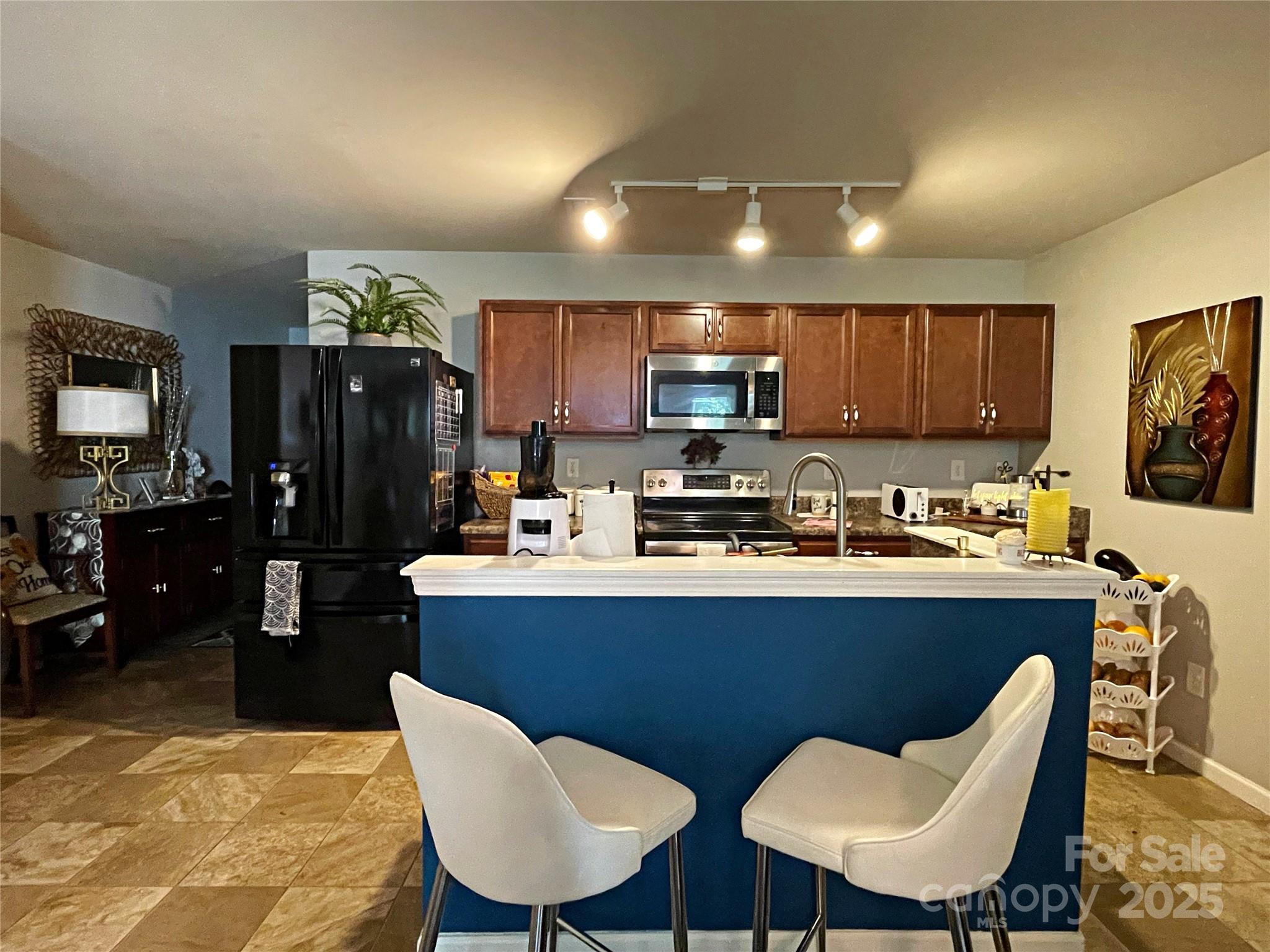 9608 Brackenview Court