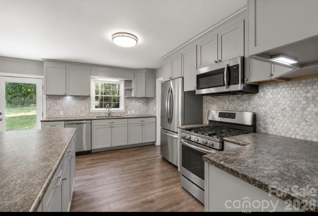 615 Fernwood Drive