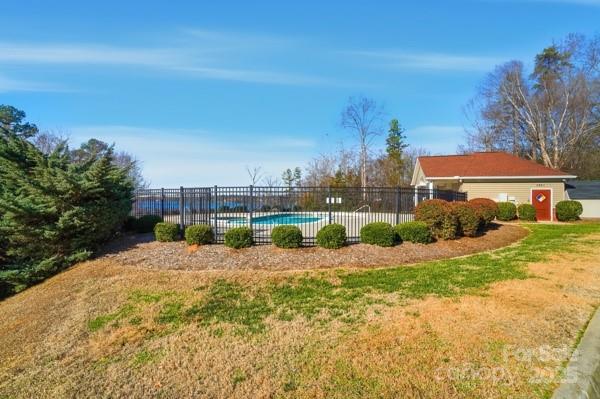 Sunset Point Townhomes - Residential