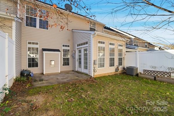 Sunset Point Townhomes - Residential