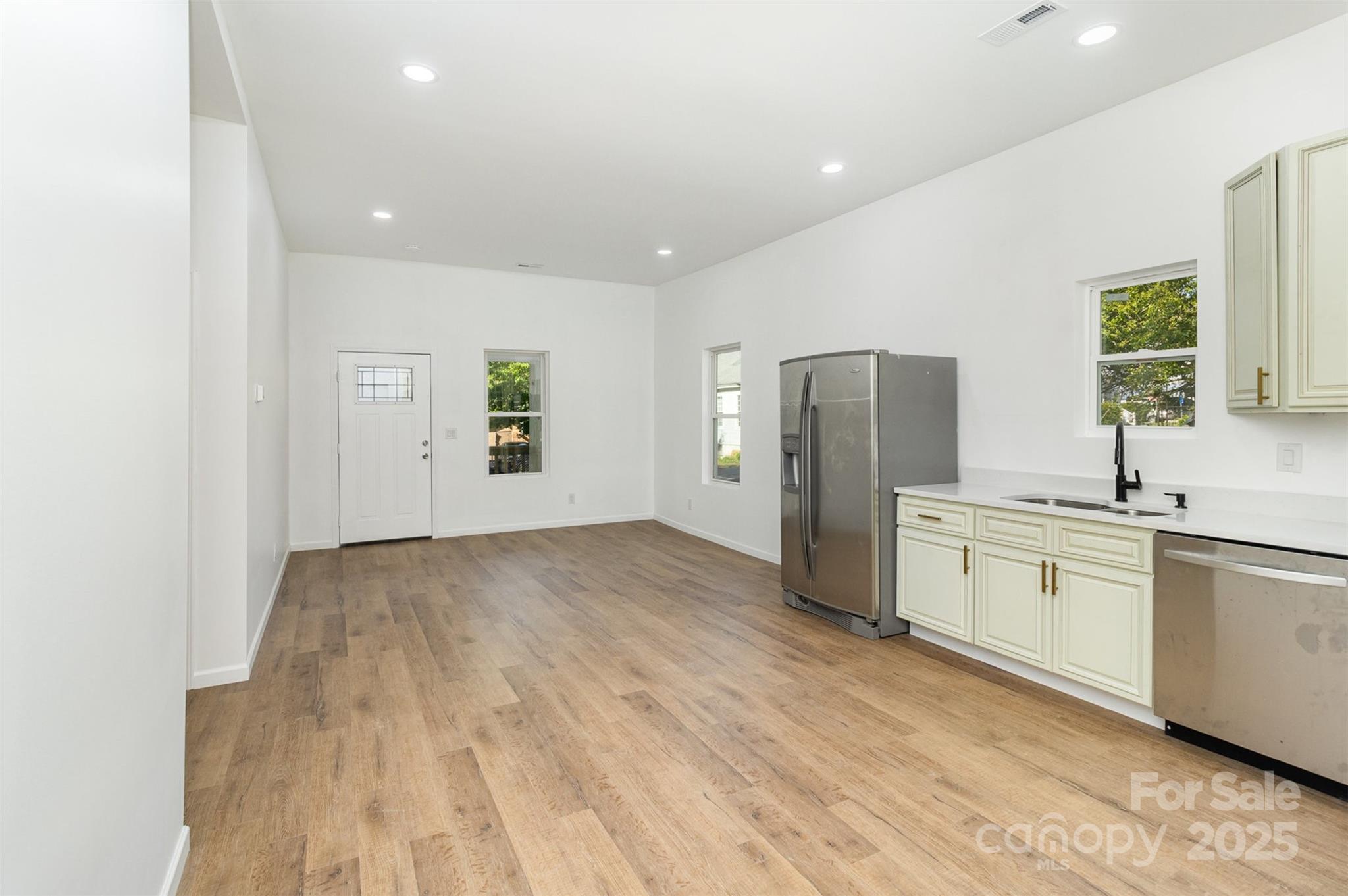 555 Pryor Street