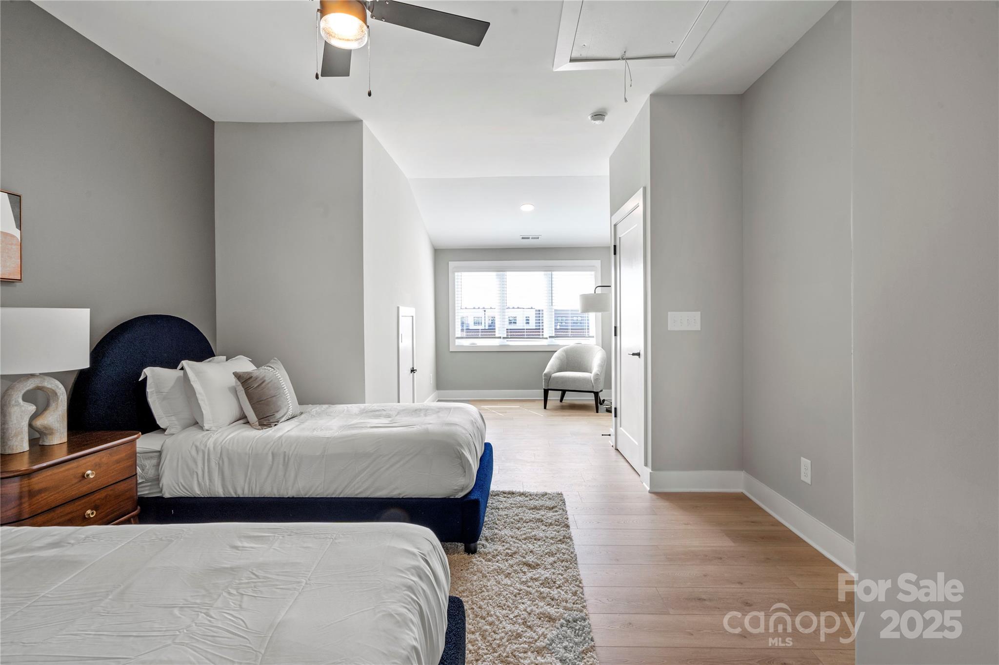 Charlotte, North Carolina 28217, United States, 3 Bedrooms Bedrooms, ,4 BathroomsBathrooms,Residential,Active,80032