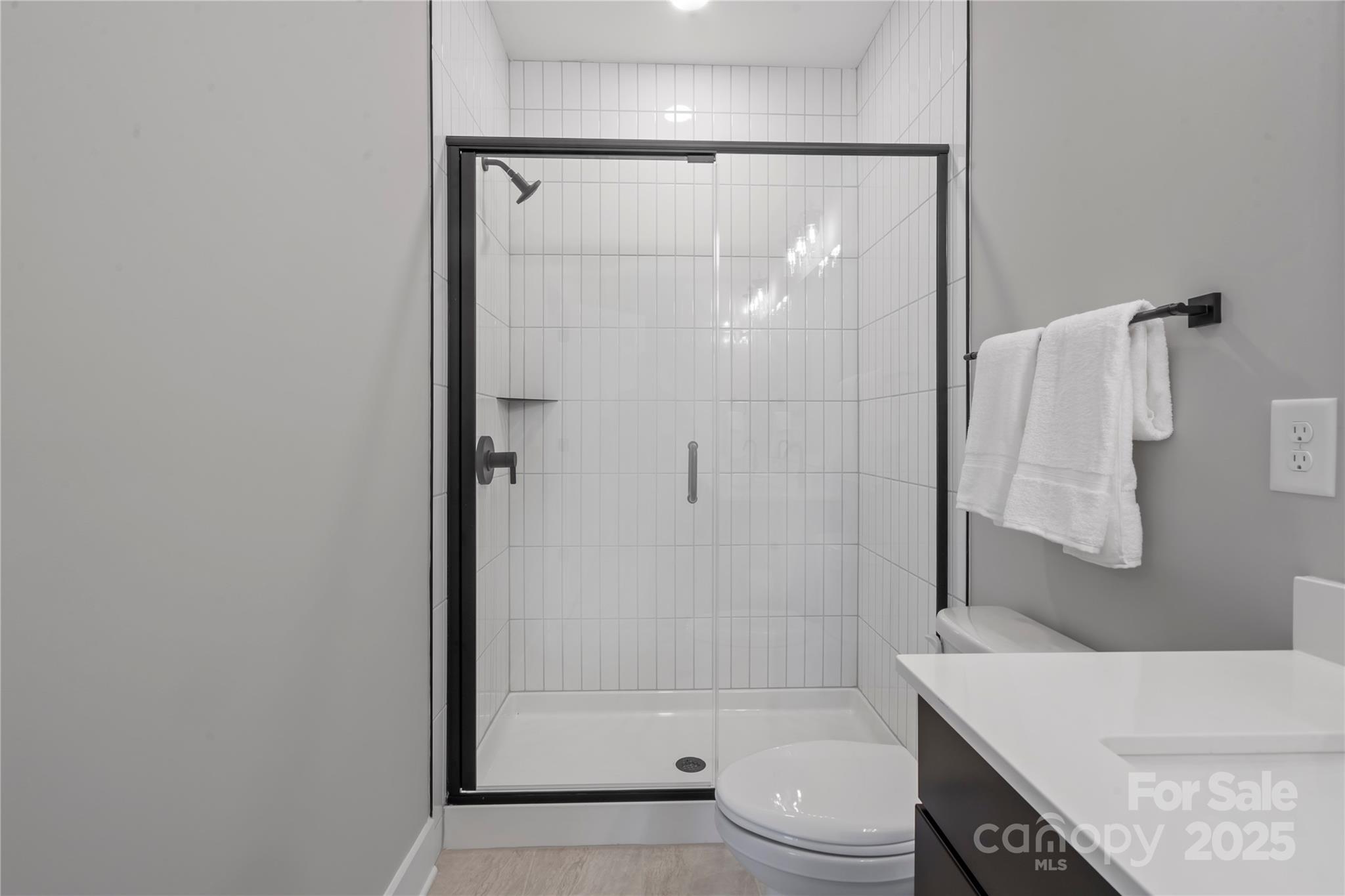 Charlotte, North Carolina 28217, United States, 3 Bedrooms Bedrooms, ,4 BathroomsBathrooms,Residential,Active,80032