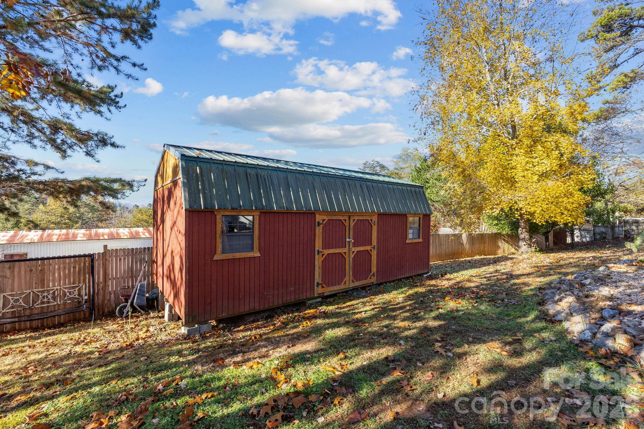 Pineywood Estates - Residential