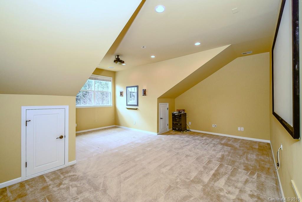 Lake Shore - Residential