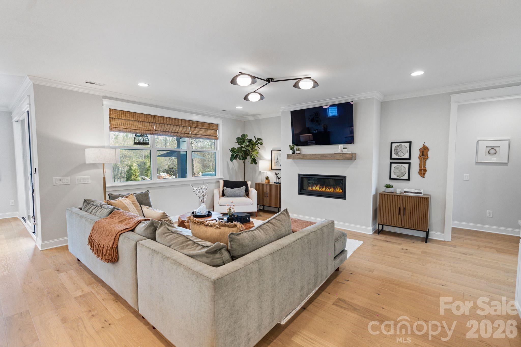 Amara Chase - Residential