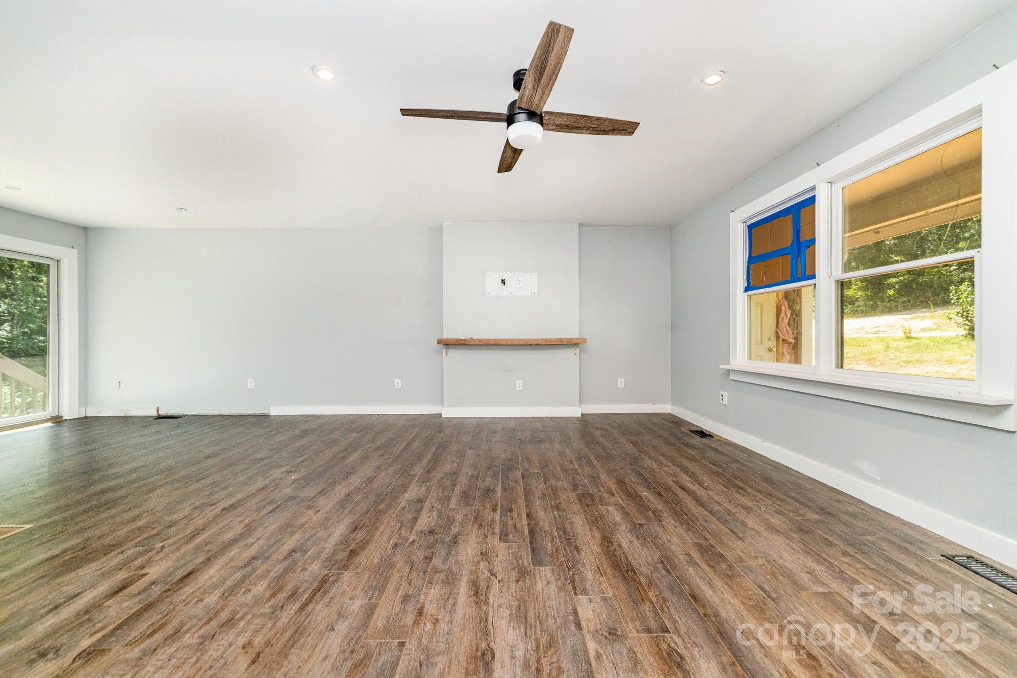 1490 Edisons Bright Way