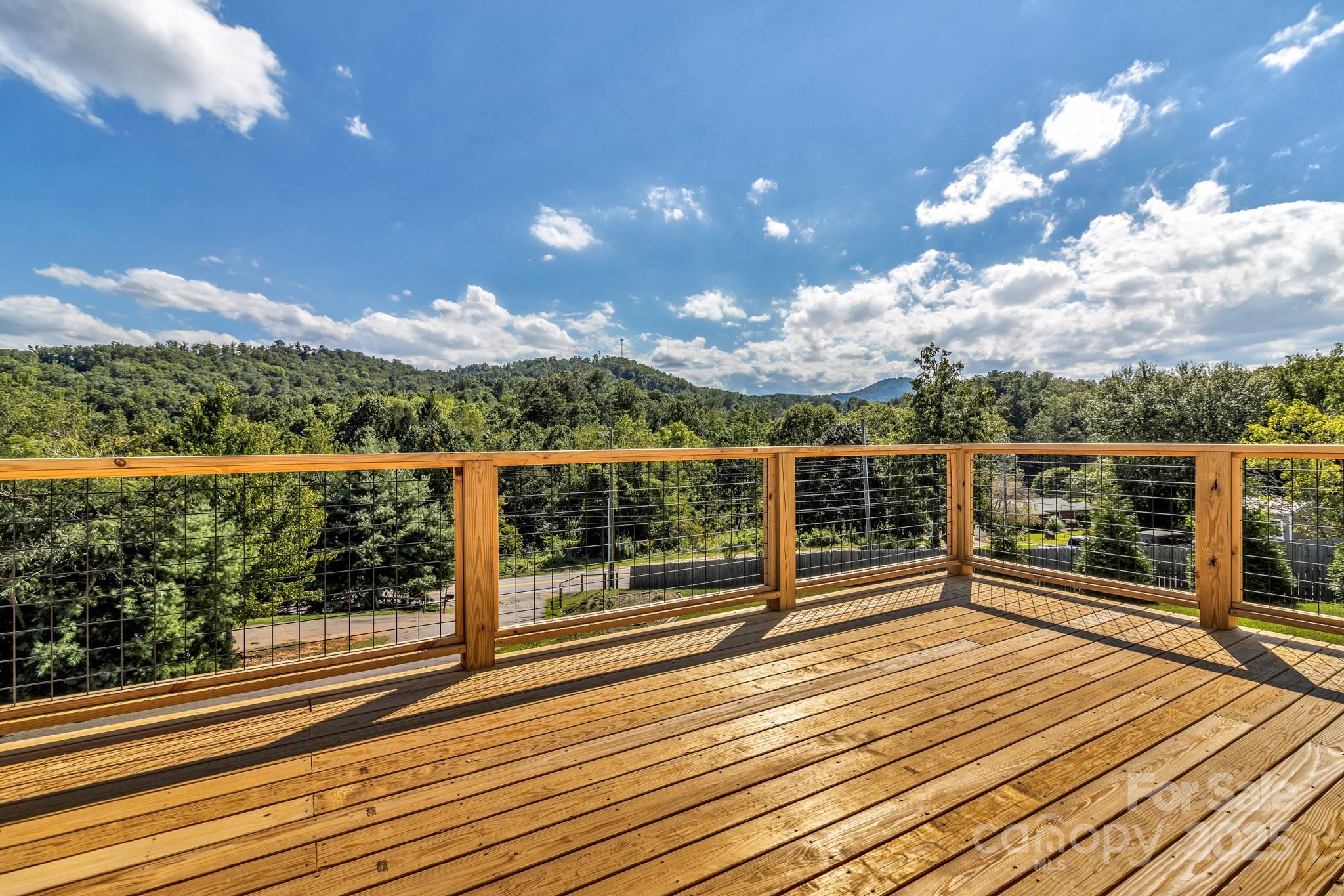 6 Sahalee Drive