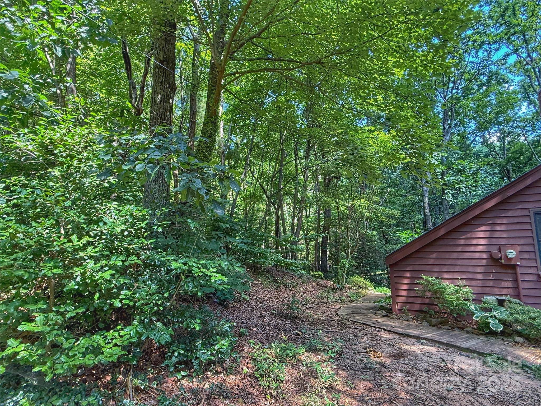 5685 Pine Ridge Drive