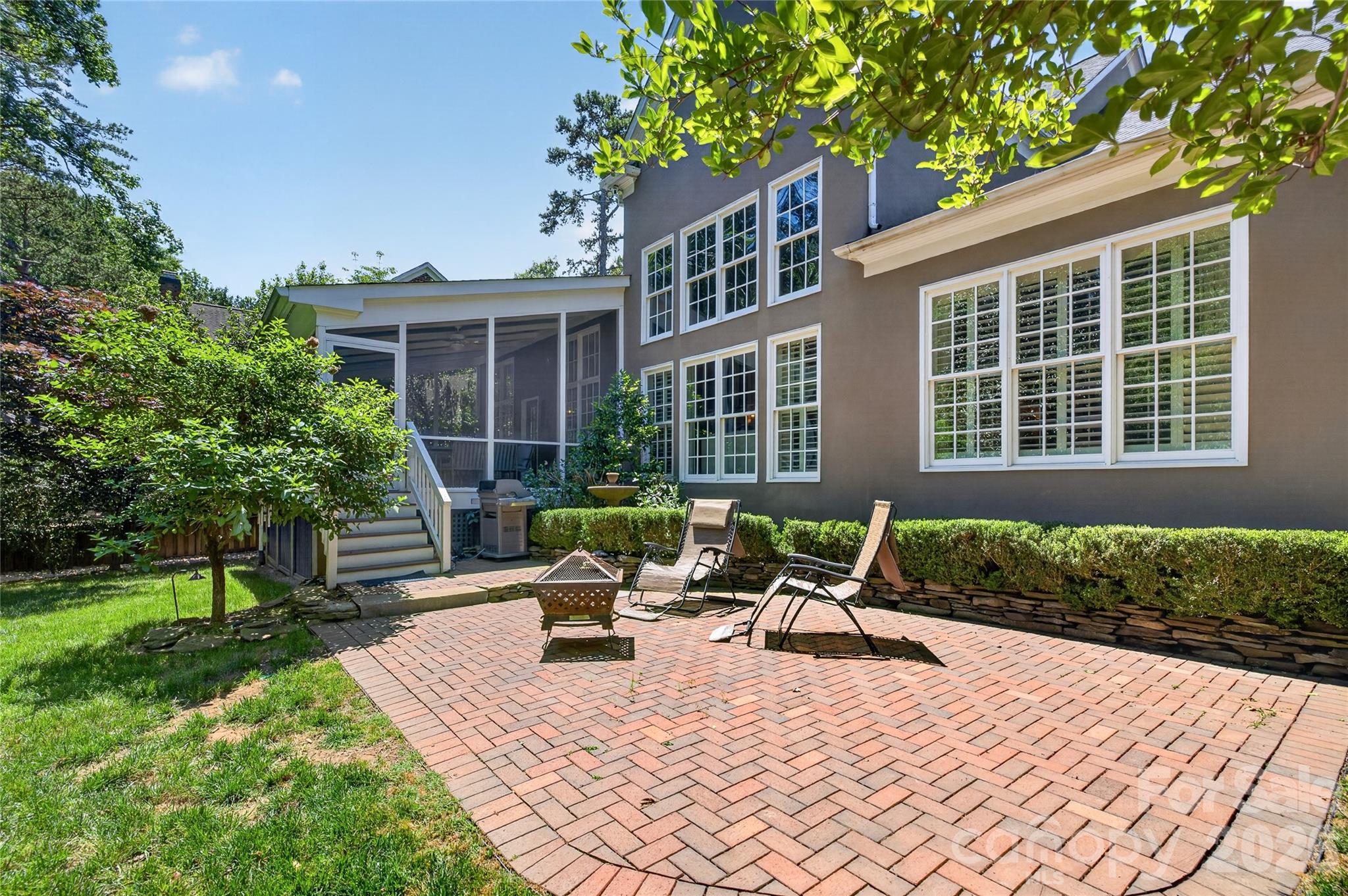 7331 Versailles Lane