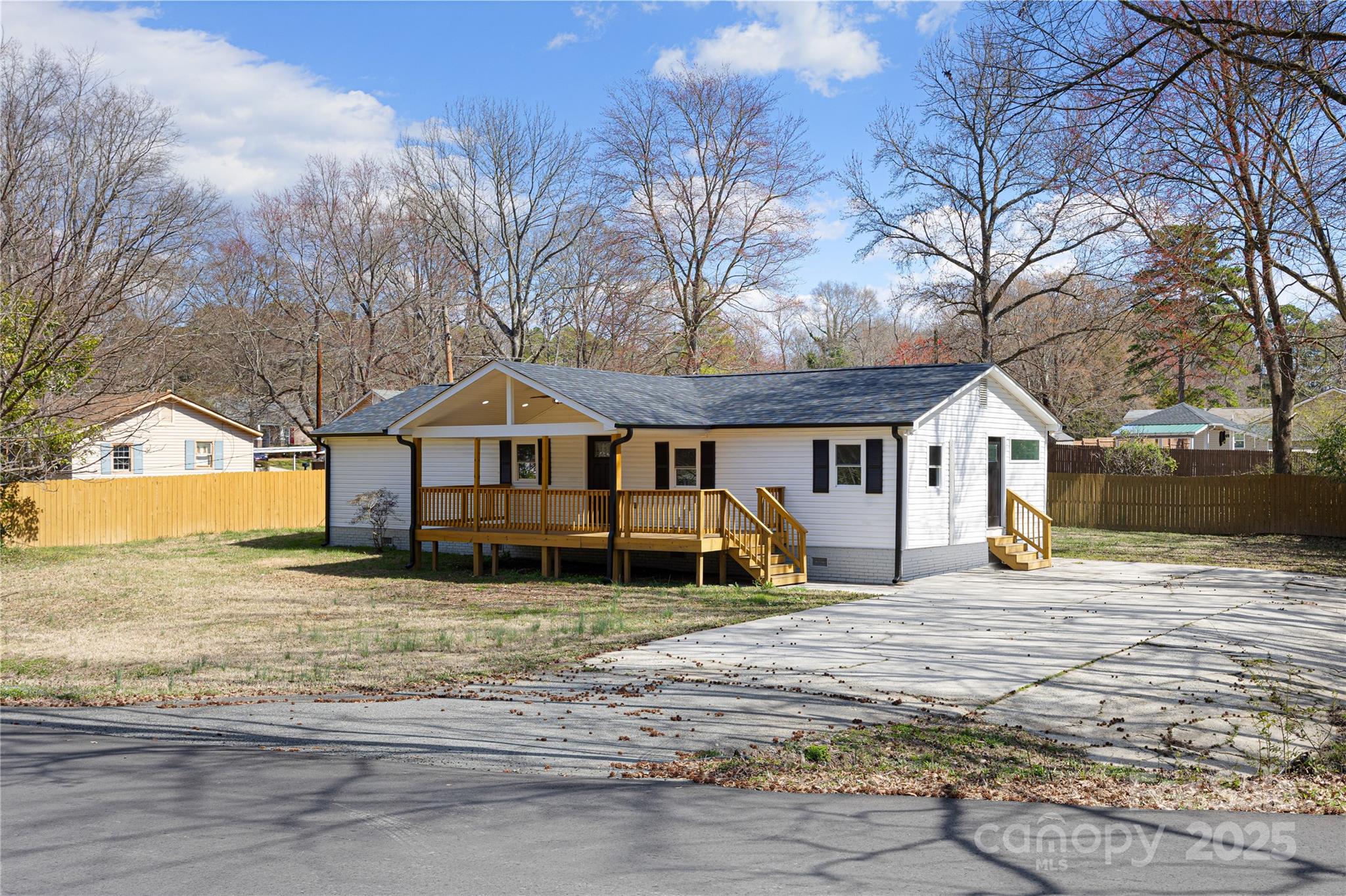 5015 Forestmont Drive