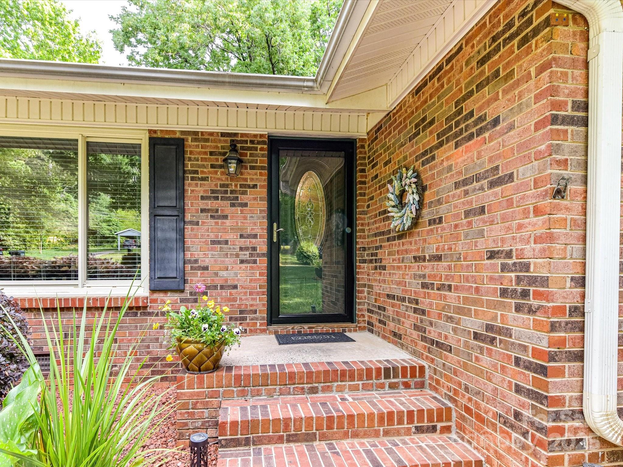 13617 Lake Bluff Drive